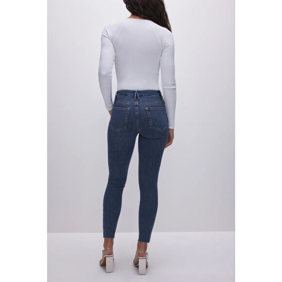 Good American Blue Good Legs Cropped Mid-Rise Body Hug Booty Shaping Raw Hem 28 - Picture 2 of 15